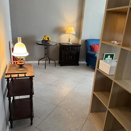 Apartment Front At Carvalhido